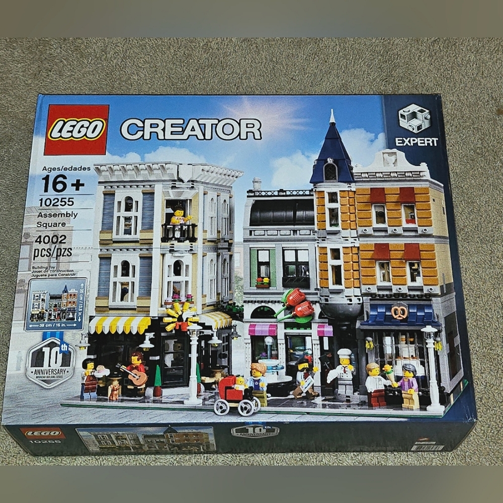 Lego Assembly Square